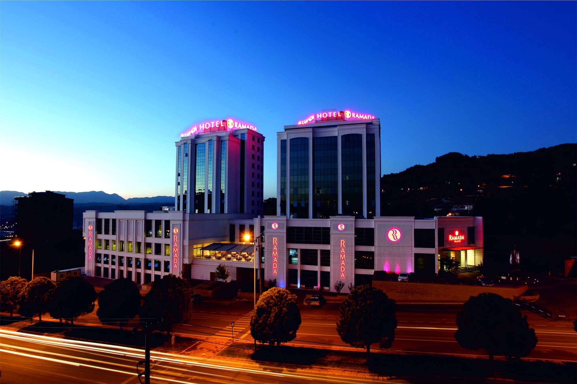 Ramada Plaza By Wyndham Kahramanmaras Hotel Bagian luar foto